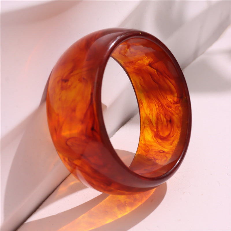 Geometric Irregular Acrylic Bangle – Retro Chic, Elegant Statement Bracelet