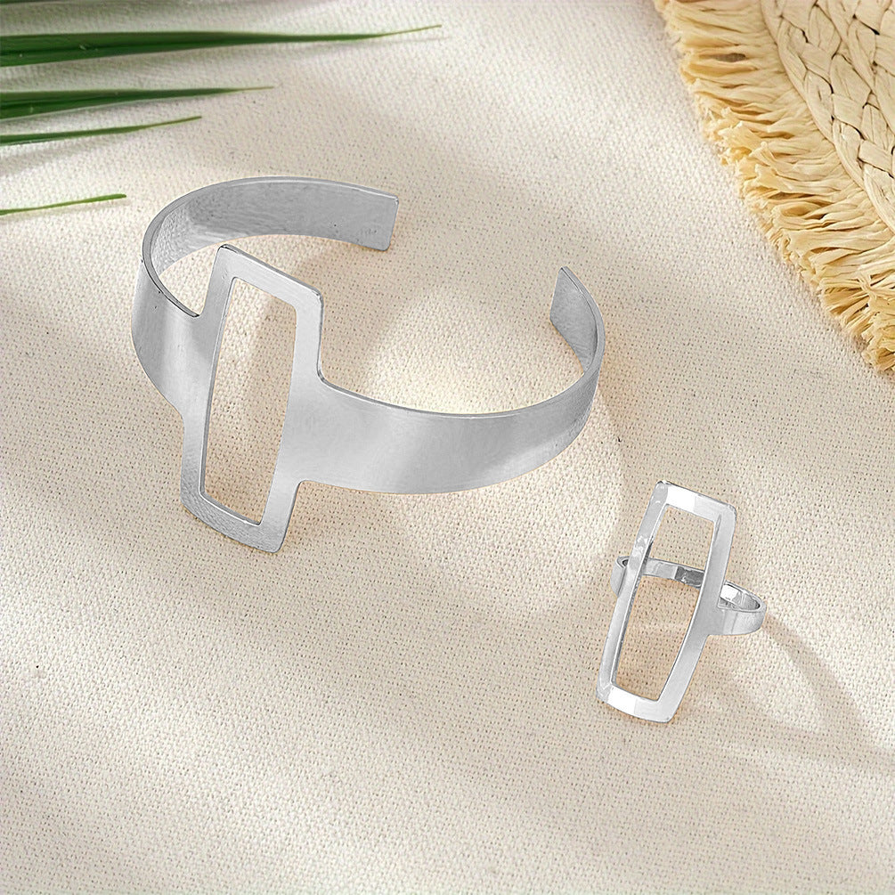 Elegant Water Drop Line Bracelet – Hollow Design, Adjustable Metal Jewelry (Gold/Silver)