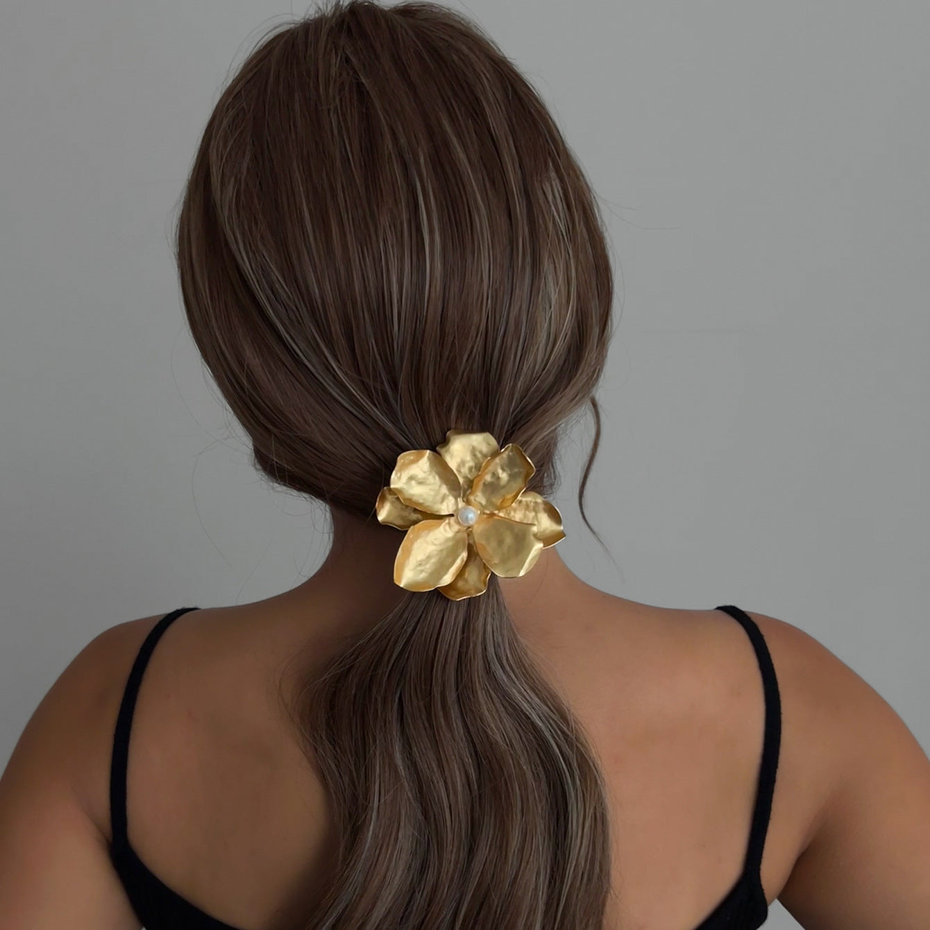 Elegant Ponytail Hair Ring – Metallic Bow & Flower Design