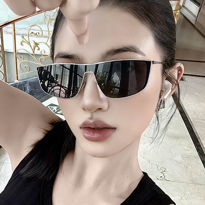 Luxury Oversized Metal Sunglasses – Modern High-End Fashion