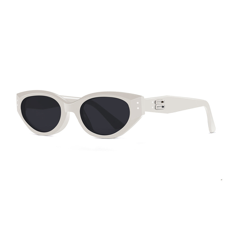 Jennie Retro Cat Eye Sunglasses – Small Frame European Street Style