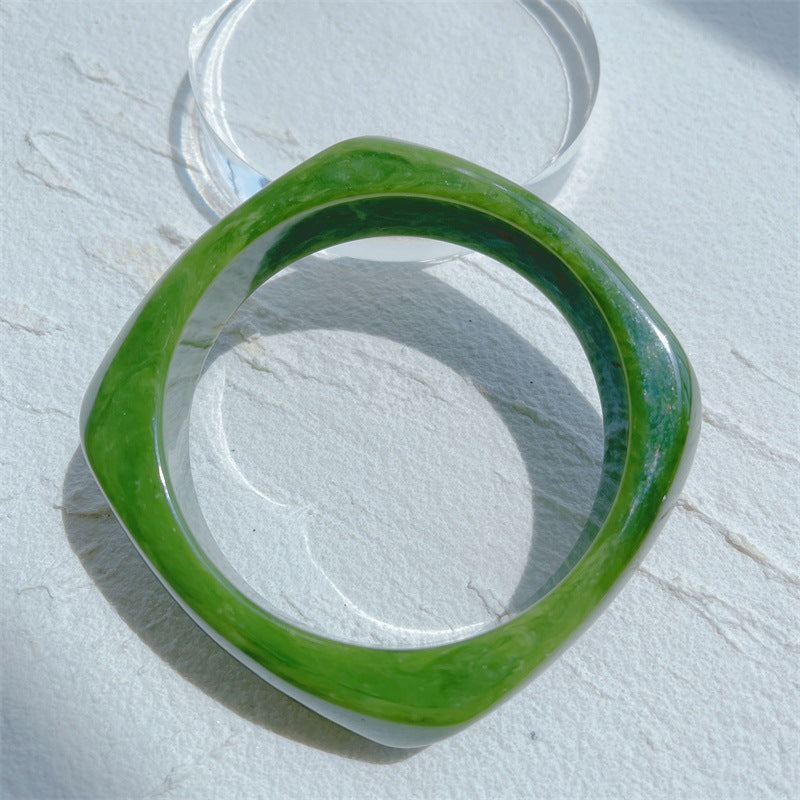 Geometric Irregular Acrylic Bangle – Retro Chic, Elegant Statement Bracelet